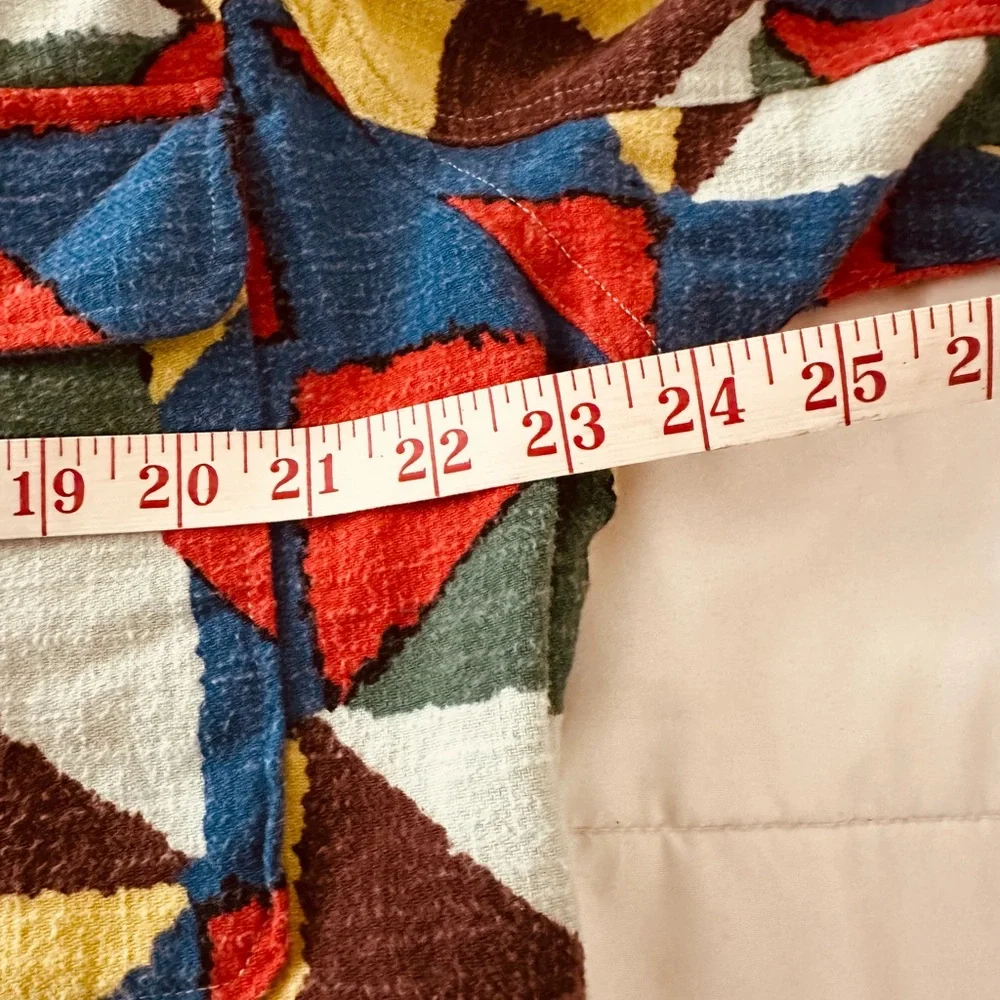 Colorful Geometric Patterned Jacket - Picture 9 of 10